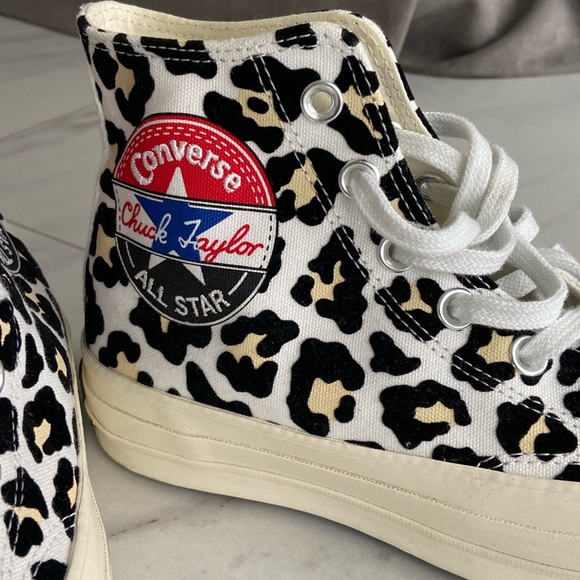 NEW CHUCK TAYLOR CONVERSE - Picture 3 of 5